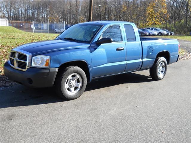 Dodge Dakota 2005 photo 2