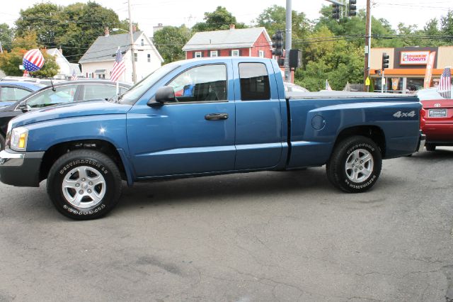 Dodge Dakota 6.3 Box ST Pickup Truck