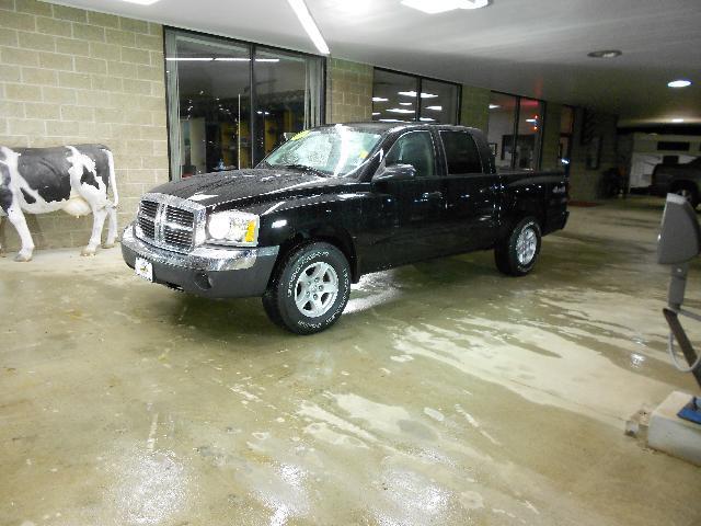 Dodge Dakota SLT Pickup