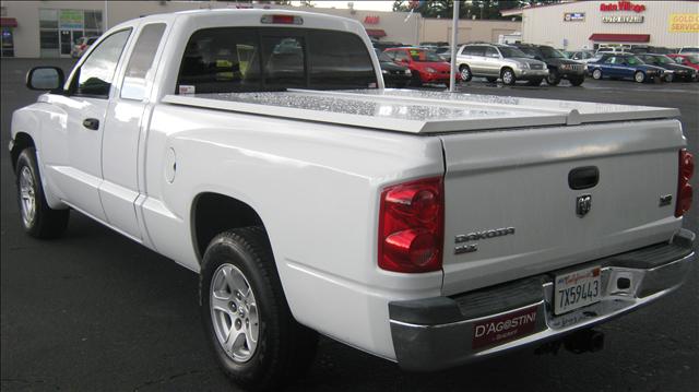 Dodge Dakota 2005 photo 4