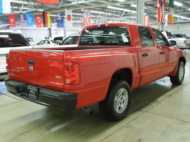 Dodge Dakota 2005 photo 2