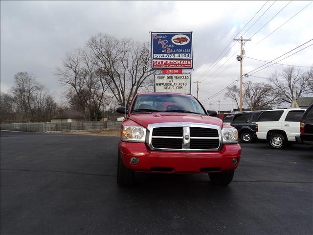 Dodge Dakota SLT Pickup