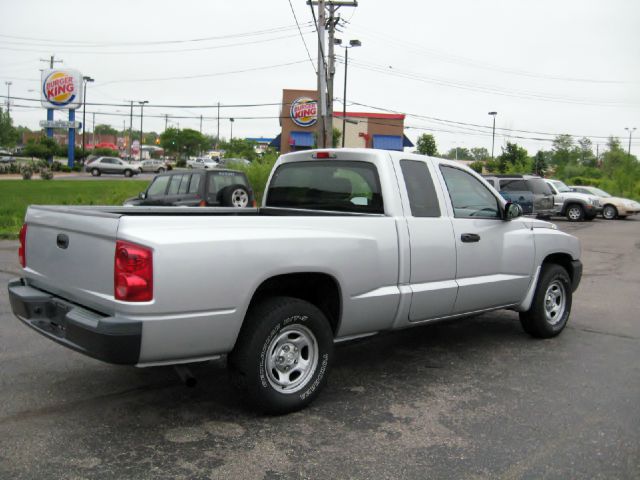 Dodge Dakota 2005 photo 11