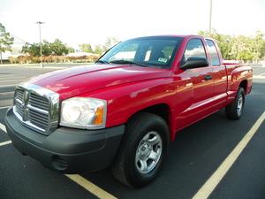 Dodge Dakota 2005 photo 2