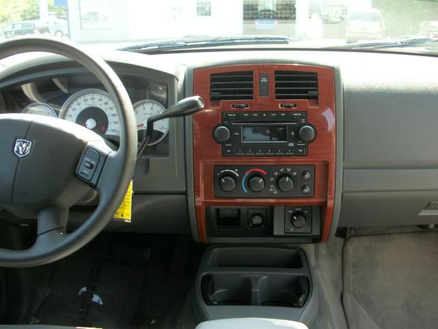 Dodge Dakota 2005 photo 9