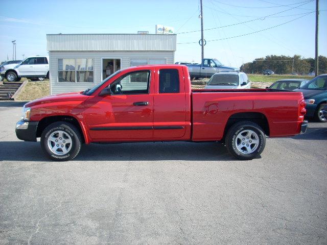 Dodge Dakota 2005 photo 2