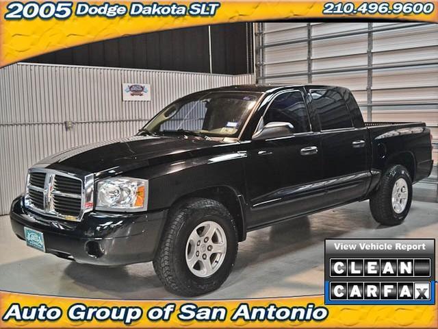 Dodge Dakota SLT Pickup