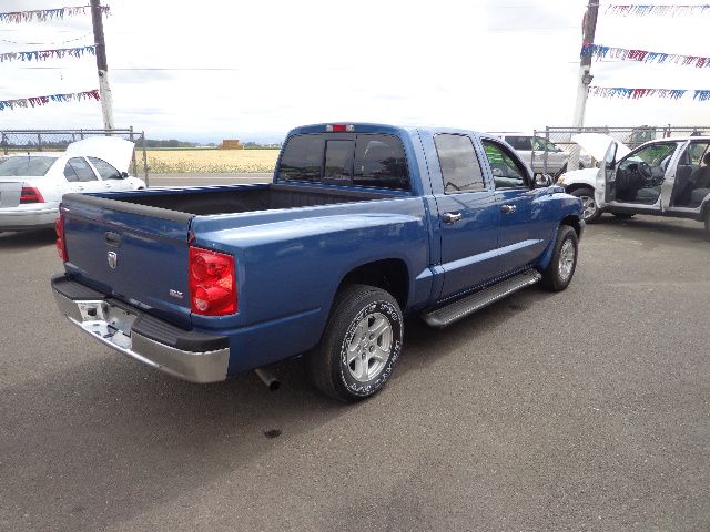 Dodge Dakota 2005 photo 2