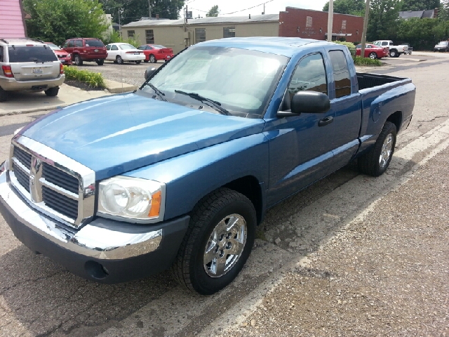 Dodge Dakota 2005 photo 1