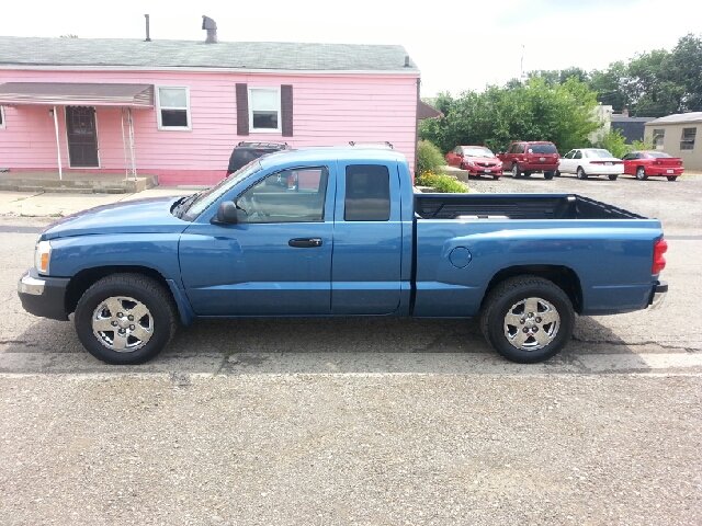 Dodge Dakota 2005 photo 2