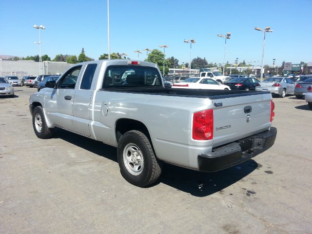 Dodge Dakota 2005 photo 3