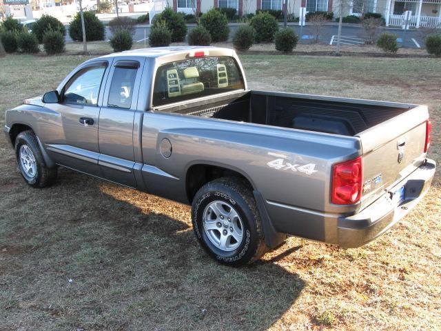 Dodge Dakota 2005 photo 3