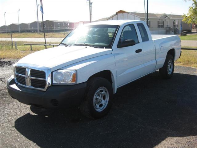 Dodge Dakota 2005 photo 2