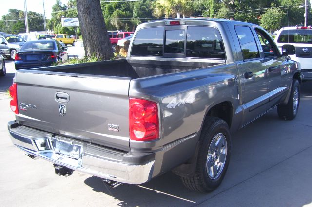 Dodge Dakota 2005 photo 1