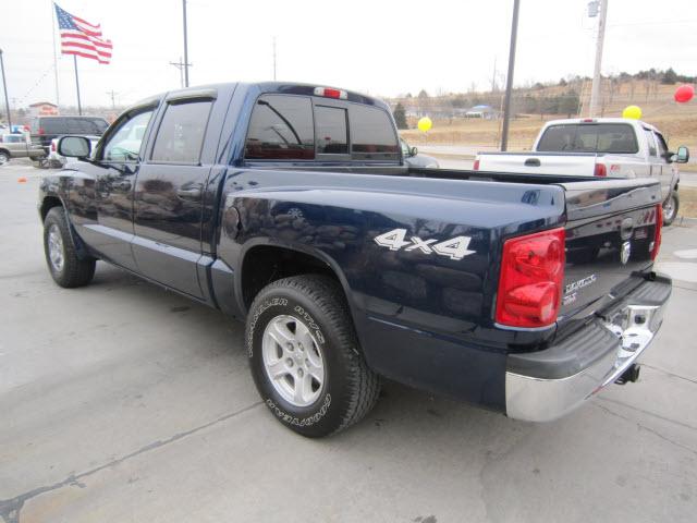 Dodge Dakota 2005 photo 2