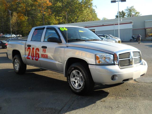 Dodge Dakota SLT Pickup