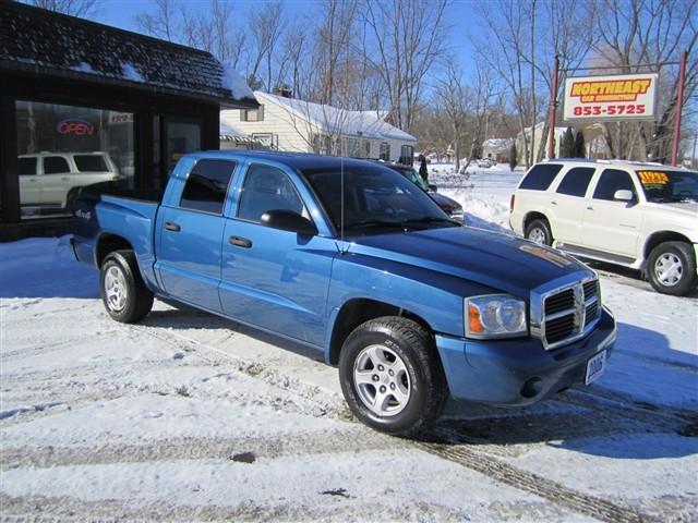 Dodge Dakota SLT Pickup