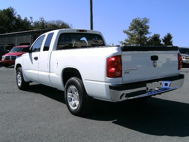 Dodge Dakota 2006 photo 2