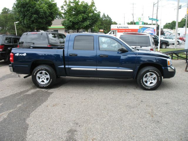 Dodge Dakota 4d Wagon AWD Pickup Truck