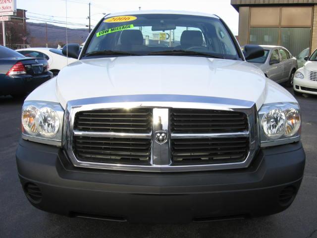 Dodge Dakota 2006 photo 1