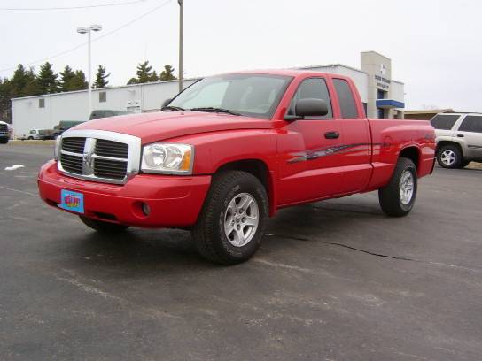 Dodge Dakota SLT Pickup