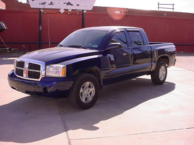 Dodge Dakota SLT Pickup