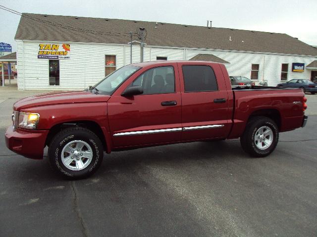 Dodge Dakota 2WD Crew Cab 143.5 Pickup