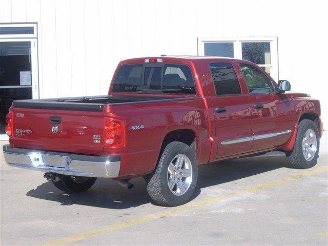 Dodge Dakota 2008 photo 2