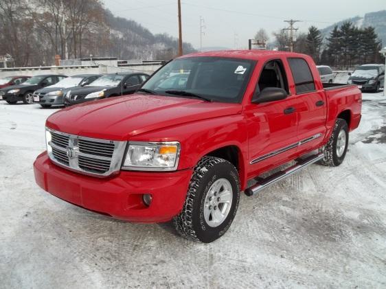 Dodge Dakota 2WD Crew Cab 143.5 Pickup