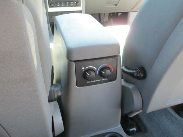 Dodge Durango 2004 photo 32