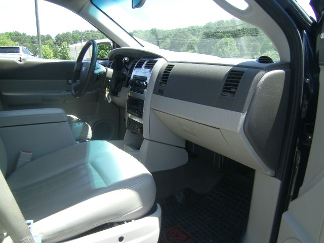 Dodge Durango 2004 photo 25