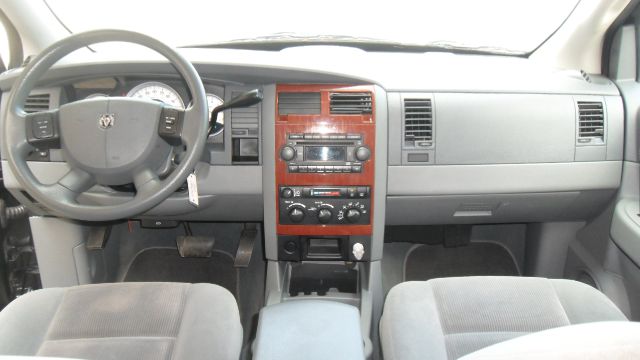 Dodge Durango 2004 photo 28