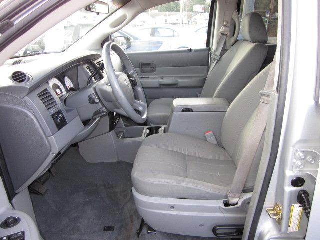 Dodge Durango 2005 photo 2