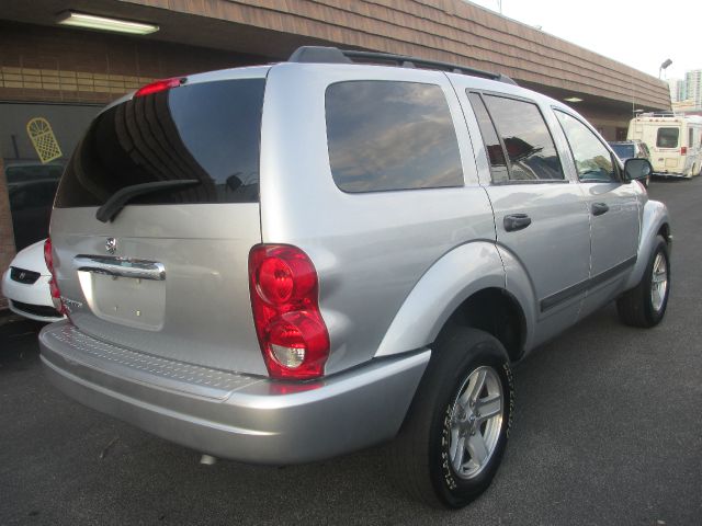 Dodge Durango Super SUV