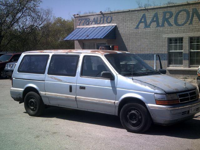 Dodge Grand Caravan 1992 photo 2