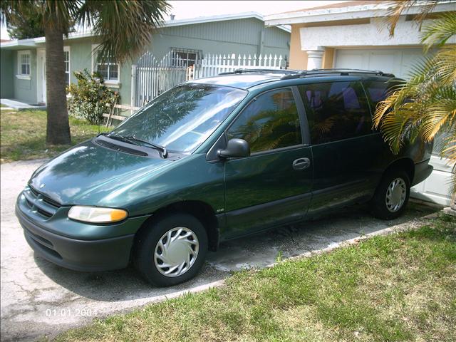 Dodge Grand Caravan 1996 photo 2