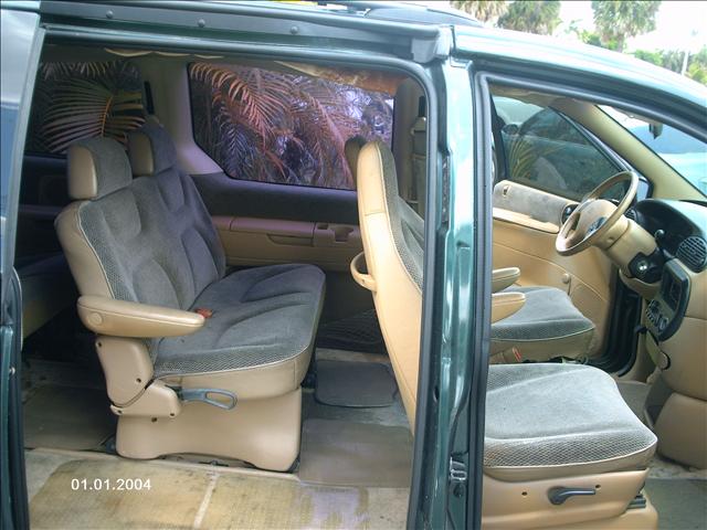 Dodge Grand Caravan 1996 photo 5