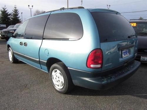 Dodge Grand Caravan 1996 photo 2