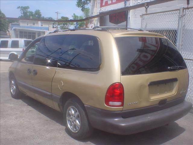 Dodge Grand Caravan 1996 photo 2