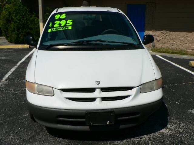 Dodge Grand Caravan 1996 photo 1