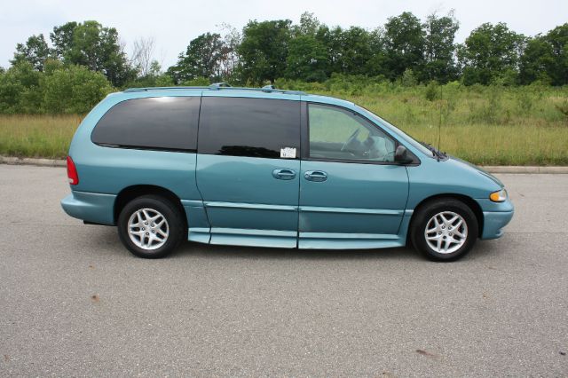 Dodge Grand Caravan 1998 photo 4