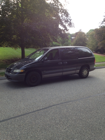 Dodge Grand Caravan 1998 photo 3