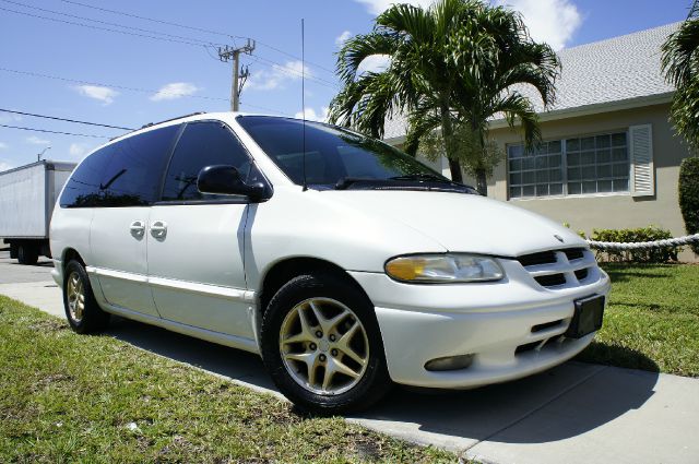 Dodge Grand Caravan 1998 photo 4