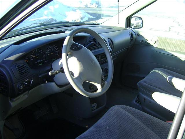 Dodge Grand Caravan 1999 photo 3