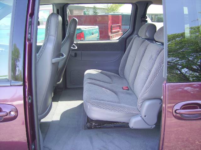 Dodge Grand Caravan 1999 photo 3