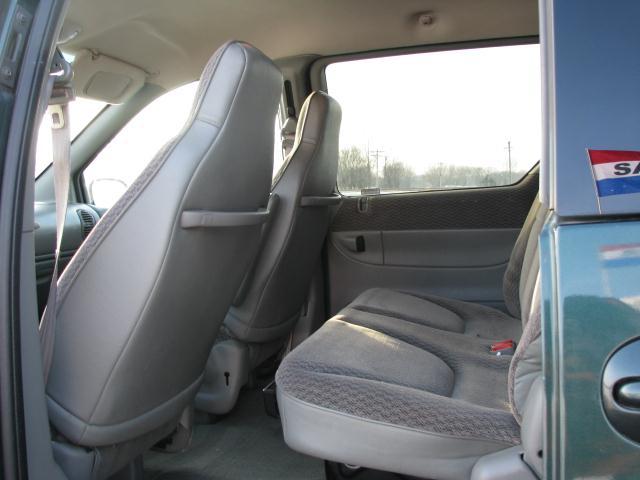 Dodge Grand Caravan 1999 photo 1