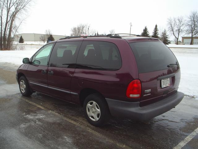 Dodge Grand Caravan 1999 photo 2