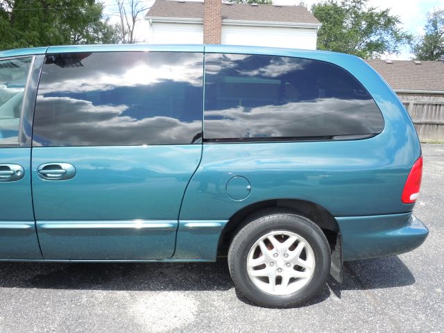 Dodge Grand Caravan 2000 photo 21