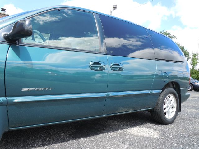 Dodge Grand Caravan 2000 photo 4