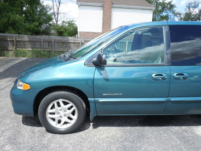 Dodge Grand Caravan 2000 photo 45